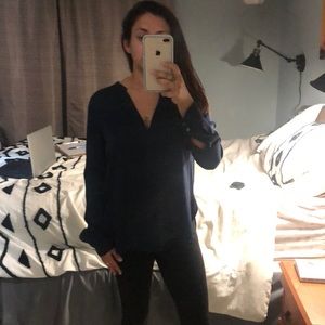 Gorgeous Silk VINCE Navy L/S Blouse sz 8